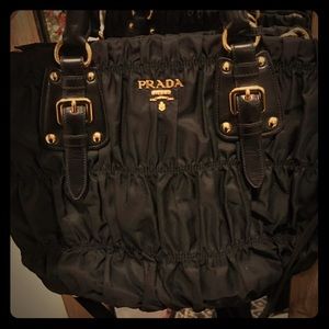 Authentic Prada Bag and matching wallet!